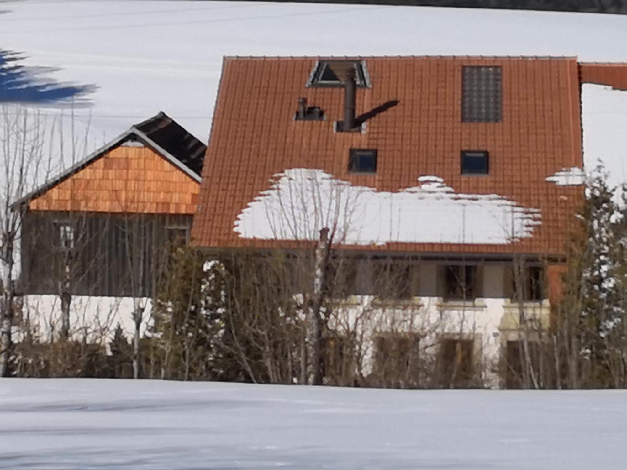 Les Abeilles Bed & Breakfast Romont Exterior photo